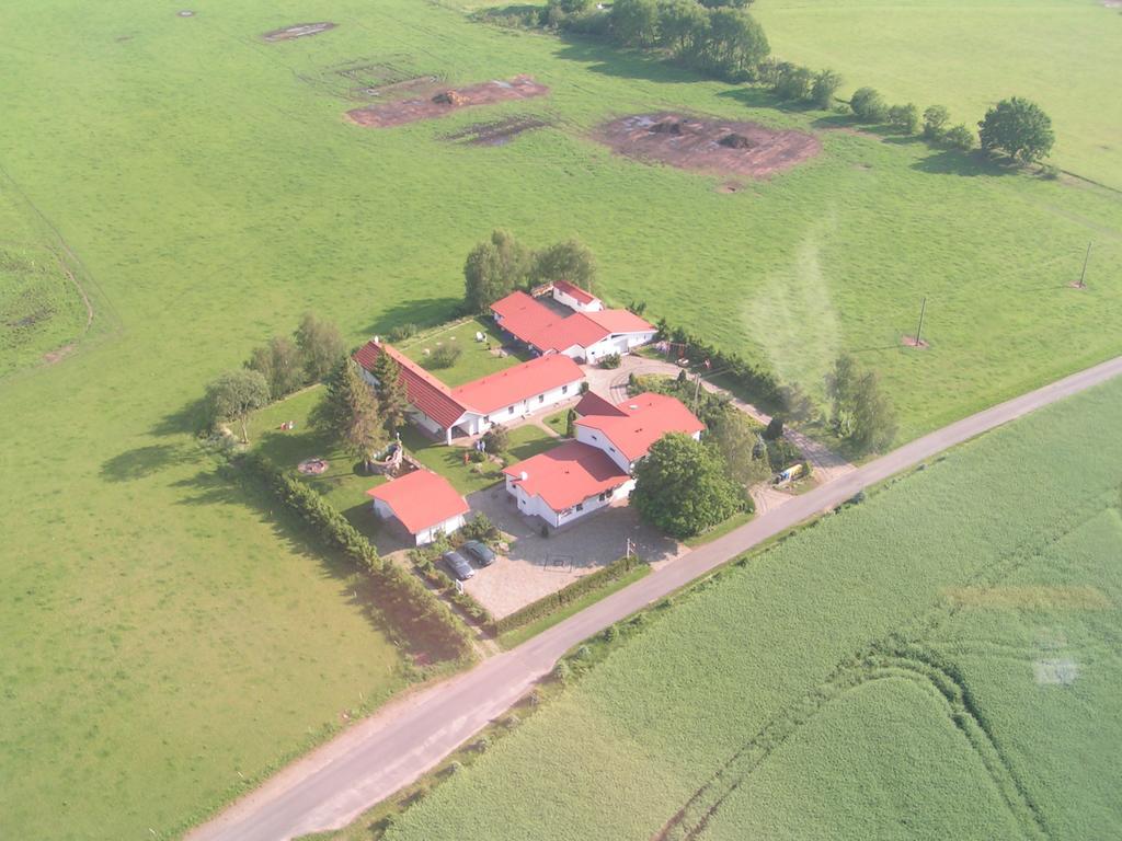 Landhotel Pathes Hof Volkenshagen Exterior foto