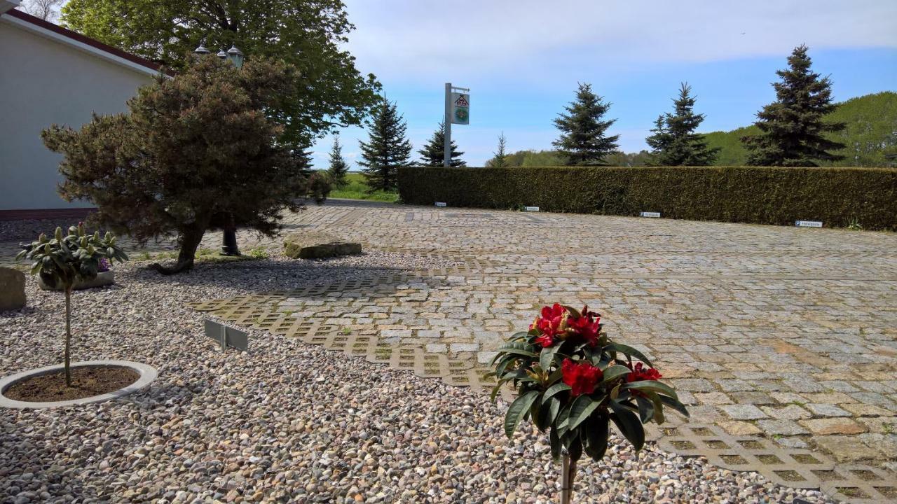 Landhotel Pathes Hof Volkenshagen Exterior foto
